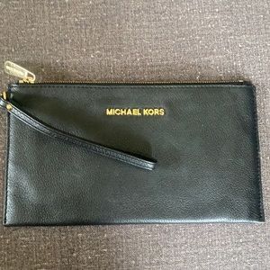 Michael Kors Zippered Wristlet